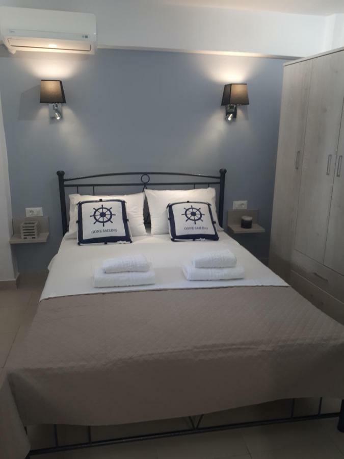 Appartement Vivian'S Small House à Rhodes City Extérieur photo